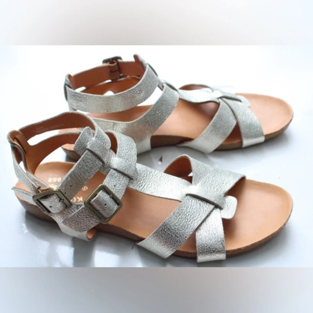 NWOT Kork-ease sandals